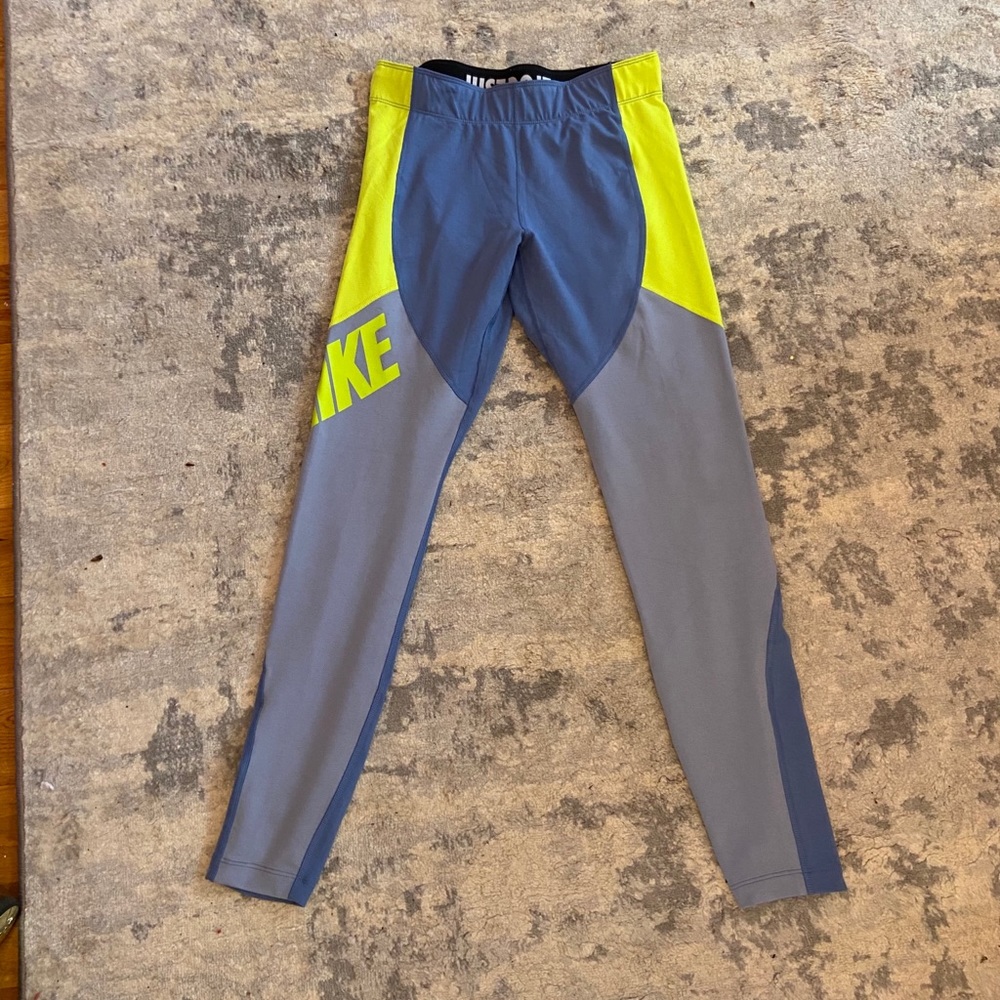 Nike colorblock leggings